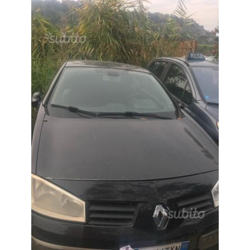 Renault megane cabriolet 1.9 tdi anno 2005