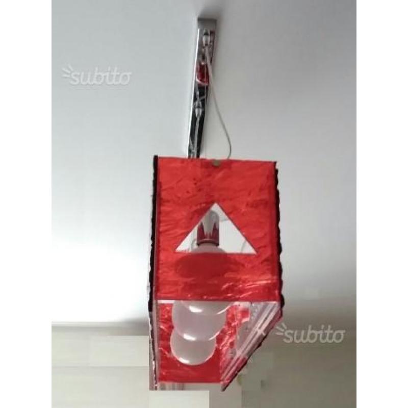 Lampadario moderno in plexiglass rosso