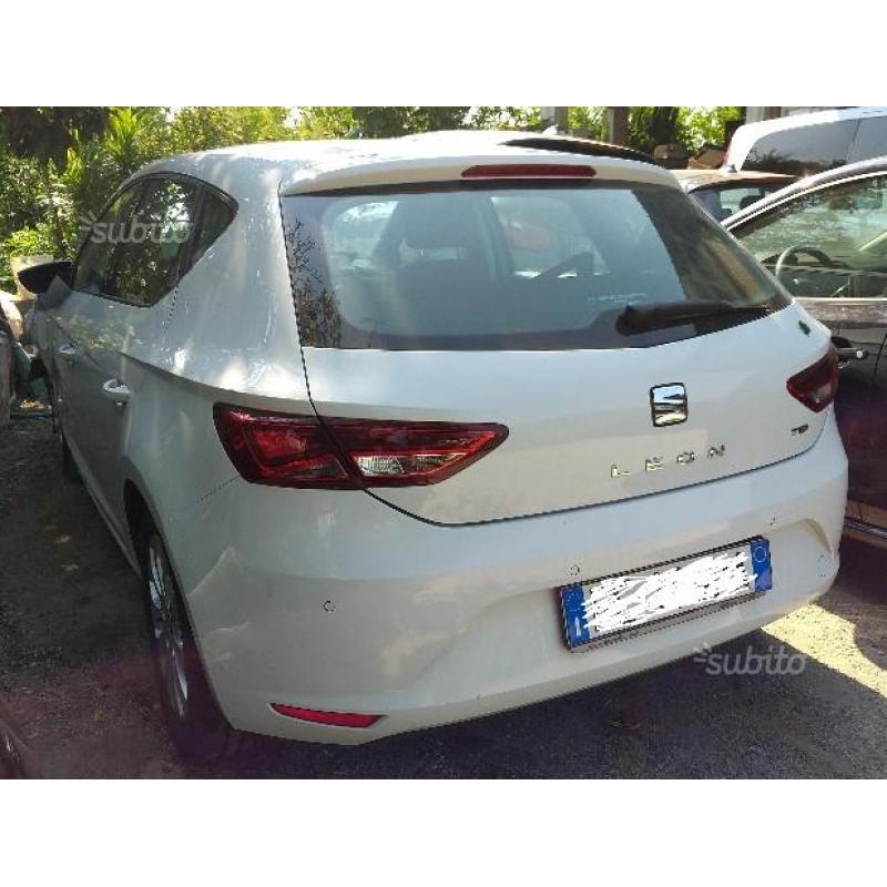 SEAT Leon 3ª serie metano incidentata - 2016