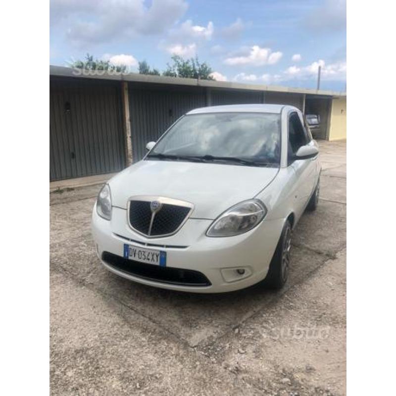 Lancia ypsilon 2serie 1,3mtj anno 2008