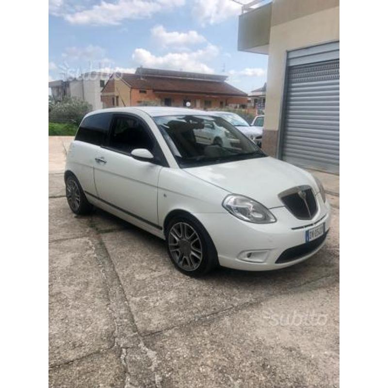 Lancia ypsilon 2serie 1,3mtj anno 2008