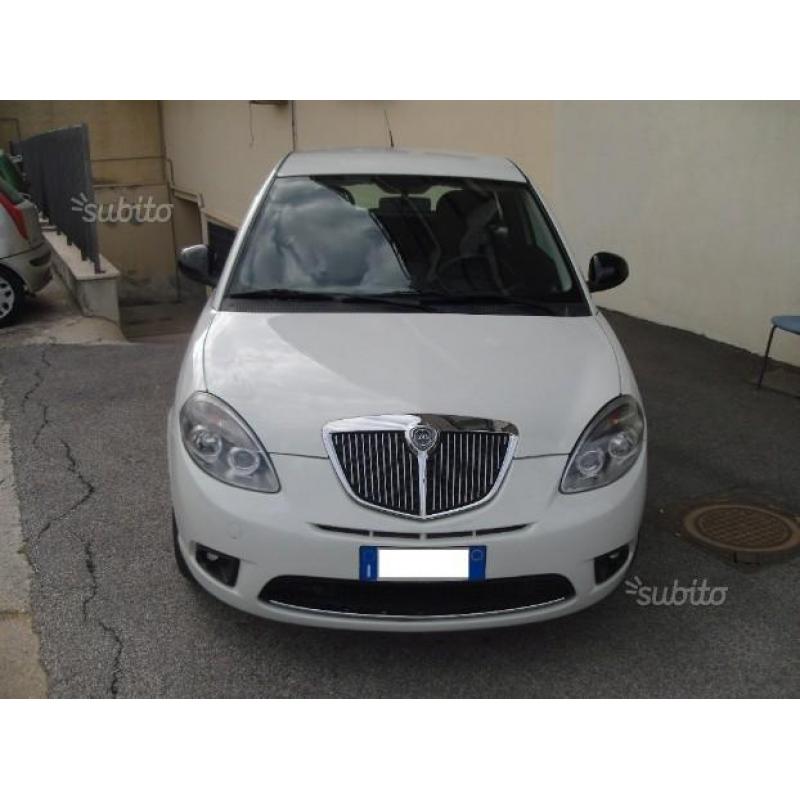 LANCIA Ypsilon 1.2 UNYCA - 2012