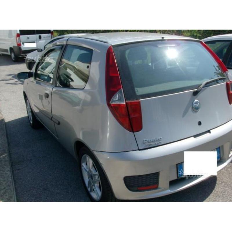 FIAT Punto 1.2 8V 3P sporting - 2004