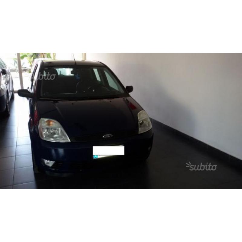 Ford Fiesta 1400 GPL unico proprietario